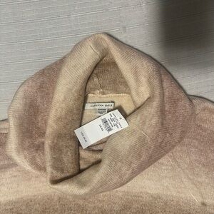 American Eagle Cowl neck sweater. Size XS relaxed fit. High low- mauve gradient